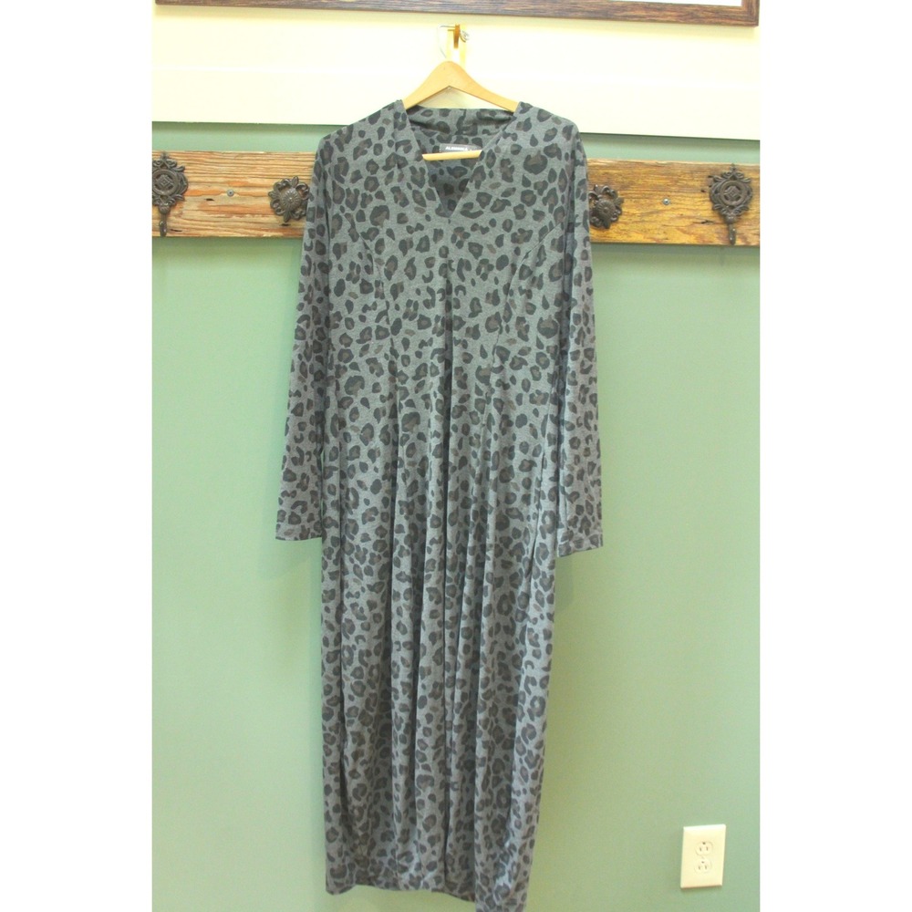 Alembika Women's Gray Leopard Print Long Sleeve Maxi Dress Size 2 (US M)